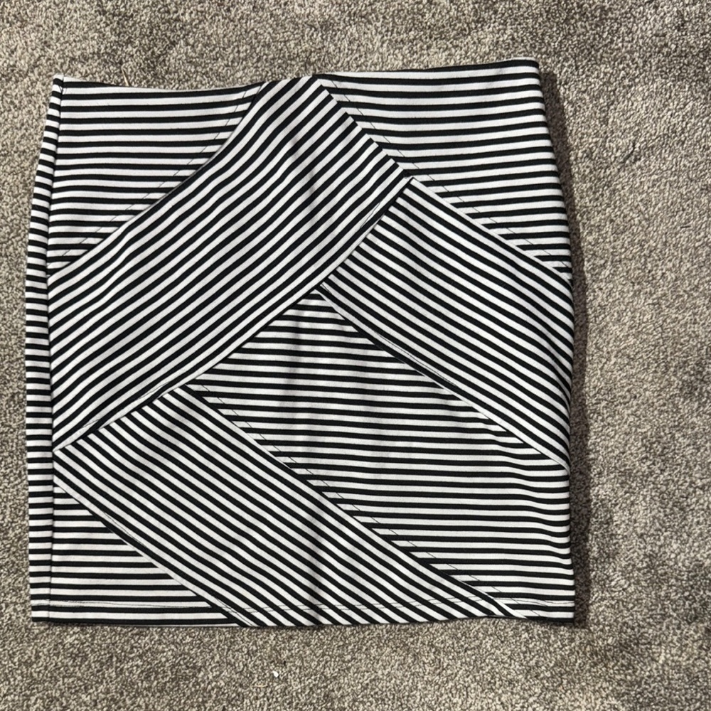 Xhilaration Black and White Asymmetrical Pencil Mini Skirt